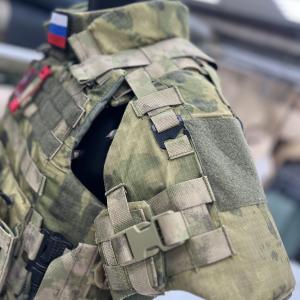 Жилет с дополнительными модулями